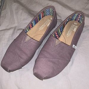 Toms gray canvas shoes ✨final price✨